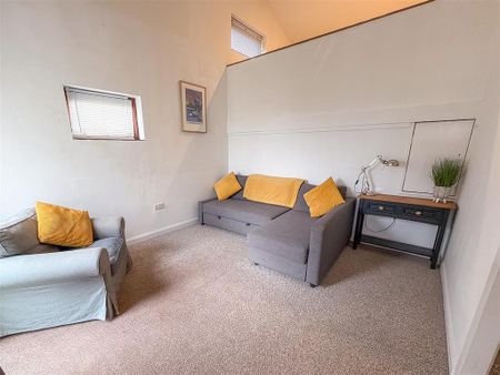 4 bedroom property to rent - Photo 2