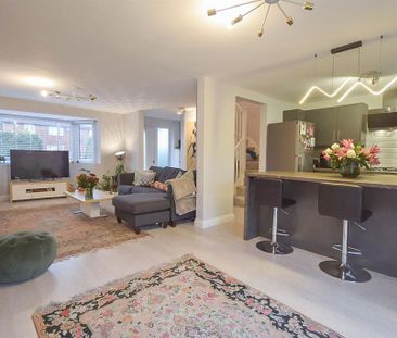 3 bedroom detached house to rent - Photo 1
