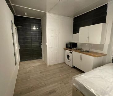 Studio Flat, Southampton Road, NW5 - Photo 4