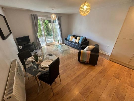 2 bedroom flat to rent - Photo 1