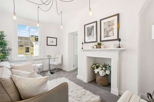 Charming one bedroom apartment located in Brook Green - Photo 1