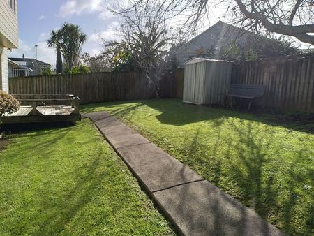 3 Bedroom 1 Bathroom Pet friendly in Manurewa - Photo 4