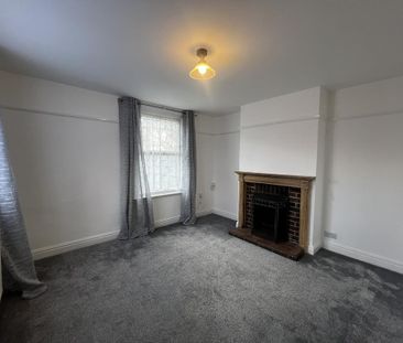 3 bedroom end of terrace house to rent - Photo 1