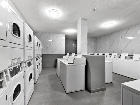 For Lease - 65 Thorncliffe Park Drive Unit# 1418, Toronto, Ontario - Photo 5