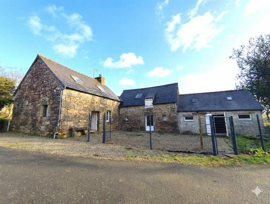À LOUER Maison en pierre pleine de charme à Saint-Gilles-Pligeaux - Photo 1