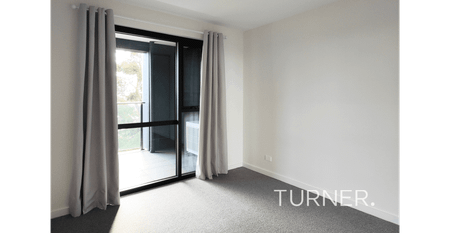 Perfect position apartment in the heart of Glenside - Photo 4