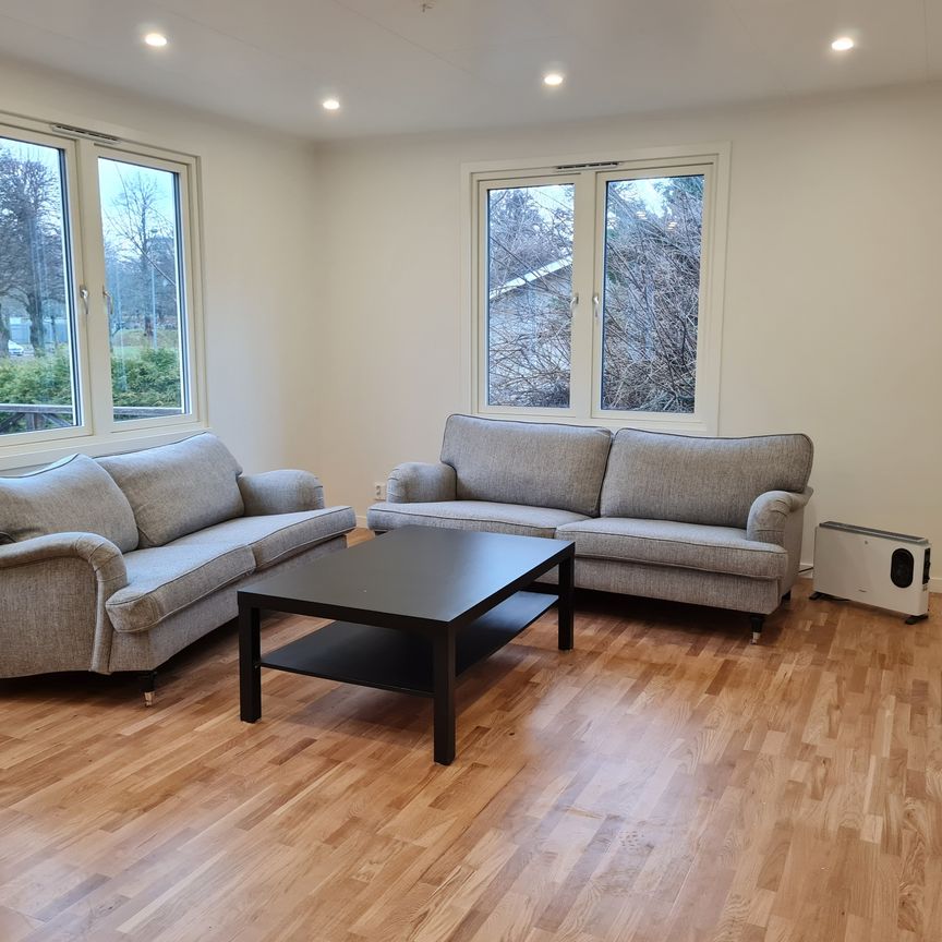 Tegelängsvägen, Södertälje - Foto 1