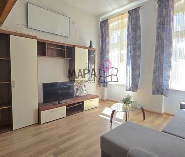 Duża Kawalerka-Centrum 1.piętro-Kamienica - Photo 1