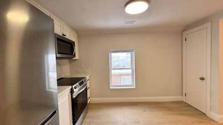 For Lease - 5731 Stanley Avenue Unit# C2, Niagara Falls, Ontario - Photo 5