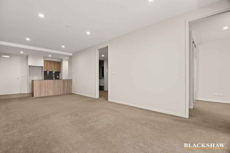 Spacious Living in Kingston - Photo 3