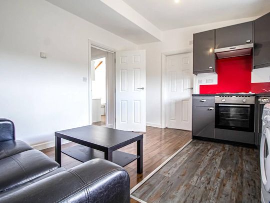 2 bedroom apartment to rent - Photo 1