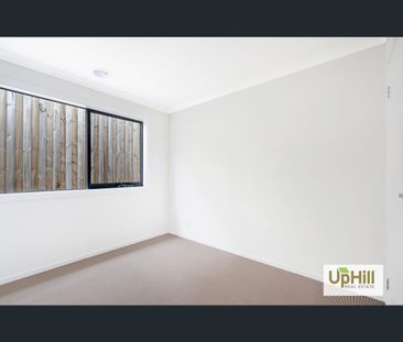 11 Mornington Crescent, Nar Nar Goon North, Vic 3812 - Photo 3