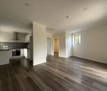 Modern 2-Bedroom Granny Flat in Quiet Ambarvale Cul-de-sac - Photo 1