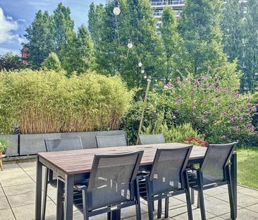 Rez de Chaussée avec jardin - 3 chambres / double parking interne - Foto 6