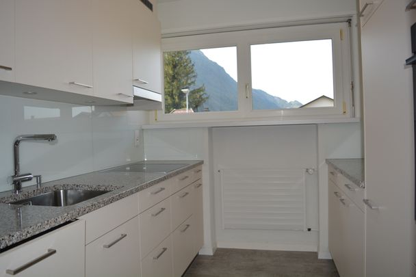 grosse 4.5-Zimmerwohnung mit Balkon - Photo 1