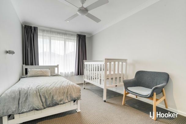 Beautiful 4 Bedroom Home in Great Location! - Photo 1