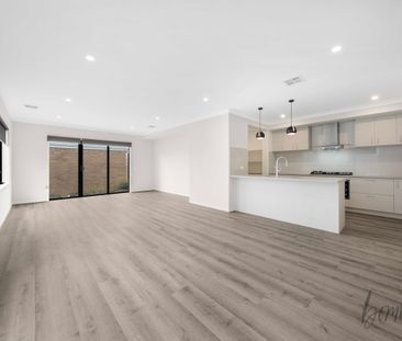 Family Home! - Photo 6