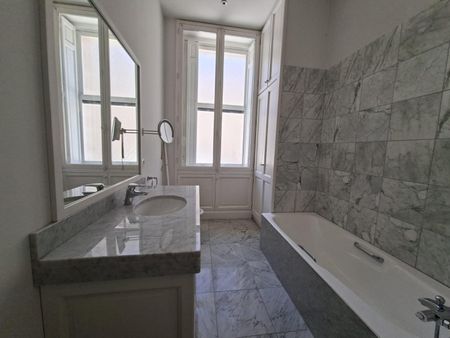 Location Appartement 2 pièces 99m² BORDEAUX 33000 - Photo 4