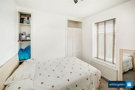 Carlton House Terrace, Halifax, HX1 - Photo 3