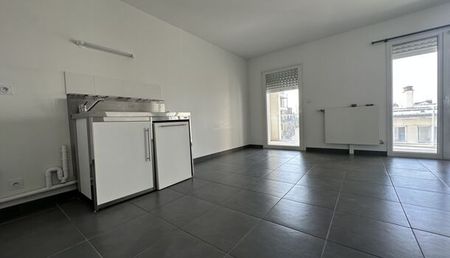 Appartement 1 pièces 33m2 REIMS 552 euros - Photo 5