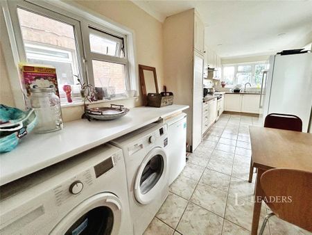 1 bedroom semi-detached house to rent - Photo 3