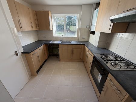 Kingsland Close, Northampton - Photo 4