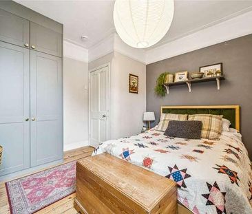 Burnbury Road, London, SW12 - Photo 4