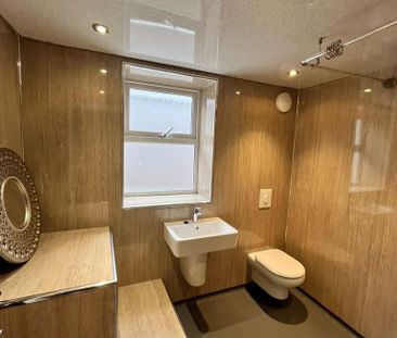 4 bedroom terraced house to rent - Photo 2