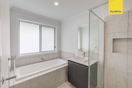 24A Springlands Drive, Slacks Creek QLD 4127 - House For Rent | Domain - Photo 5