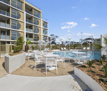 Modern Living in Boulevard - Photo 6