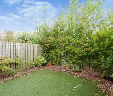 3 bedroom terraced house to rent - Photo 6