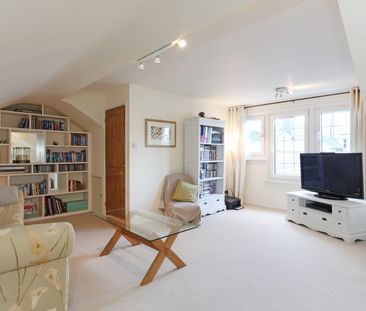 Room in a Shared Flat, Galveston Road, SW15 - Photo 3