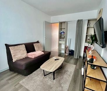 Location Appartement 4 pièces 92m² TROYES 10000 - Photo 2