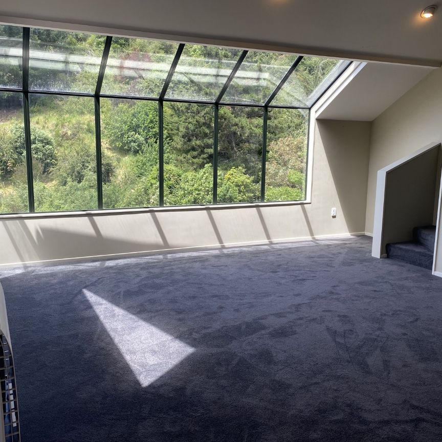 Easy Living on the Hill - 4 Bedrooms in Cashmere - Photo 1