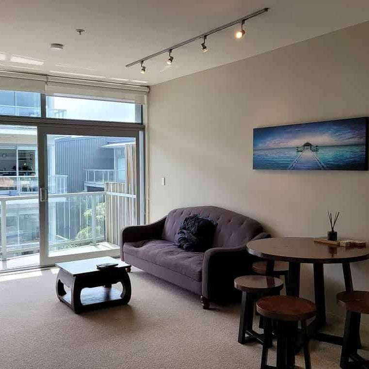 Sunny penthouse fully furnished 2 beds - Photo 1