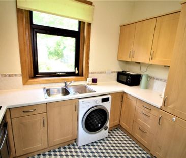 2 bedroom ground floor maisonette to rent - Photo 6