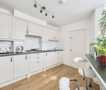 3 bedroom terraced house to rent - Photo 3