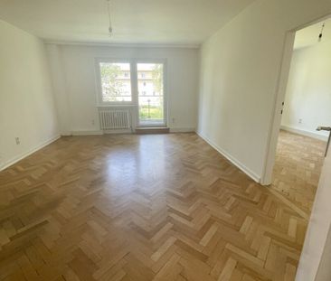 3-Zimmer-Wohnung mit Einbauküche in herrlicher Grünlage am Linzer B... - Photo 1