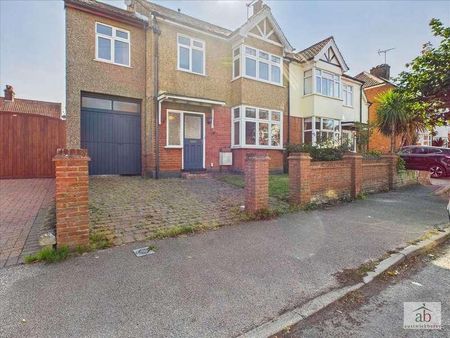 Cowley Road, Felixstowe, IP11 - Photo 5