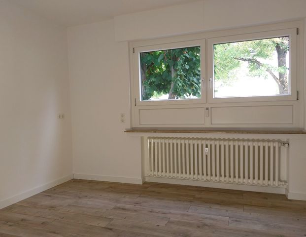 *Mannella* Stilvolle sanierte Erdgeschosswohnung in Toplage von Siegburg - Photo 1