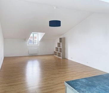 Location Appartement 3 pièces 70m² LA ROCHELLE 17000 - Photo 1