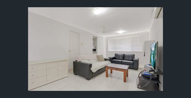 Modern Family Home in Prime Location - Photo 1