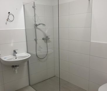 LOSENSTEIN NEUWERTIGE ERDGESCHOSSWOHNUNG MIT GROSSER TERRASSE - Photo 2