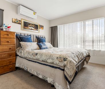 Renovated & Elevated - Expansive Living - Photo 5