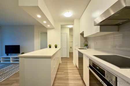 1932 Alberni Street #802 - Photo 2