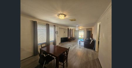 Stunning Family Home - Photo 3