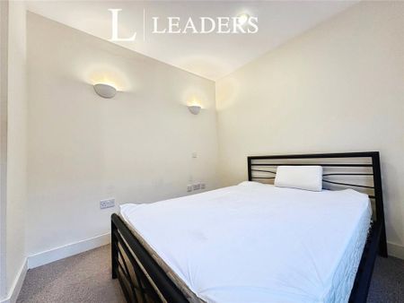 1 bedroom flat to rent - Photo 5