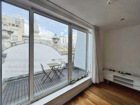 2 bedroom penthouse to rent - Photo 2