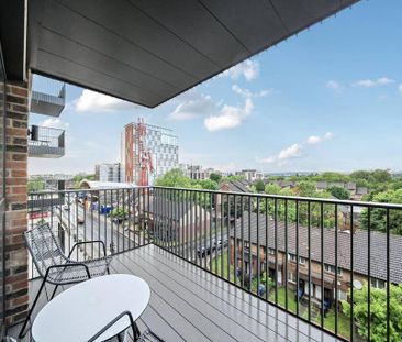 2 bedroom flat to rent - Photo 1