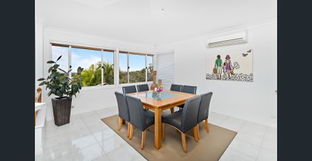 Eyes on the Horizon. - Photo 4